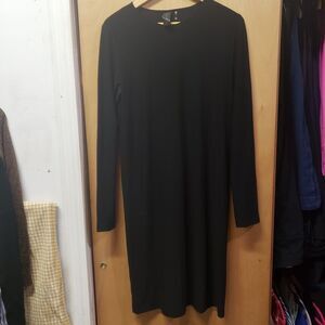 Norma Kamali black Shift Dress with crew neck- size M